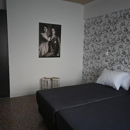 Haris 303 Apartment By Vpn Accomodation Афіни Екстер'єр фото
